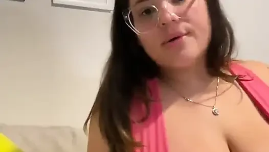 Live Stream with Dani Valentina