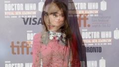 Jenna coleman vs lily collins rd 1 phản xạ off challenge