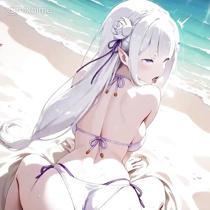 Emilia'nın bikini plajı baştan çıkarma