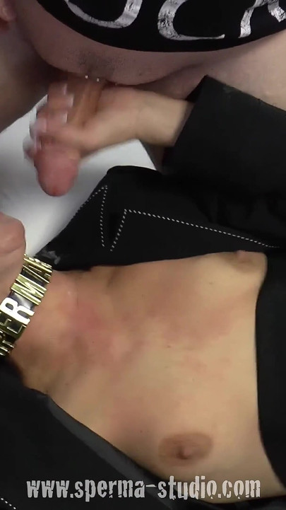 Spermarie - She Lets Herself Be Completely Covered in Cum During a Hardcore Gangbang Without Holding Back