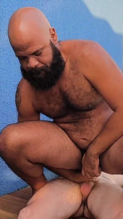 Carmona her friend from RJ in the pool | Clip 2