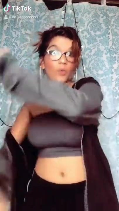 Part 4 of my desi indian slave girls performance, rate her
