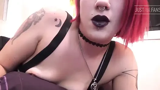 Smokey Goth Slut