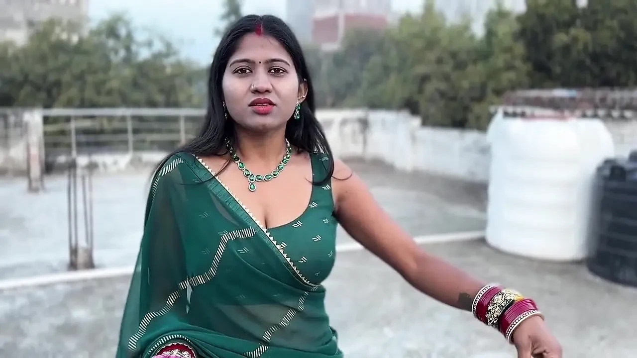 Your-eshita.outdor Indian Bangla Beautiful Hot Girl Fucking Enjoy Time Video.