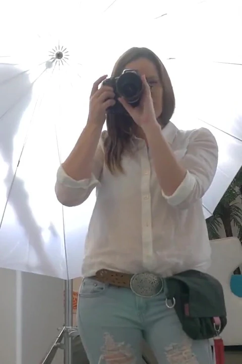 湿润的阴户和饥渴的女同性恋者!