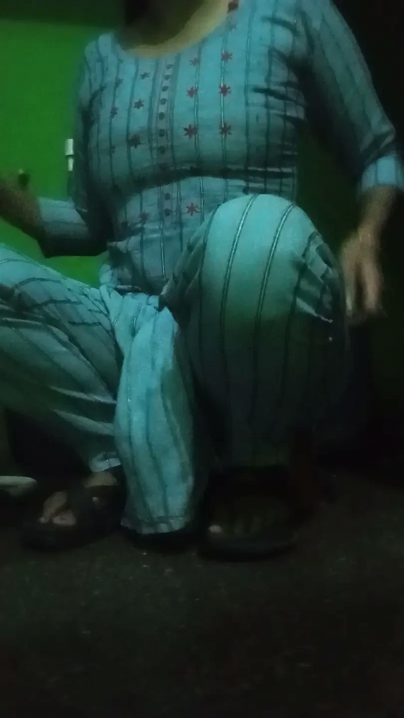 Bhabi nay nahatay waqt apona payas bujaya