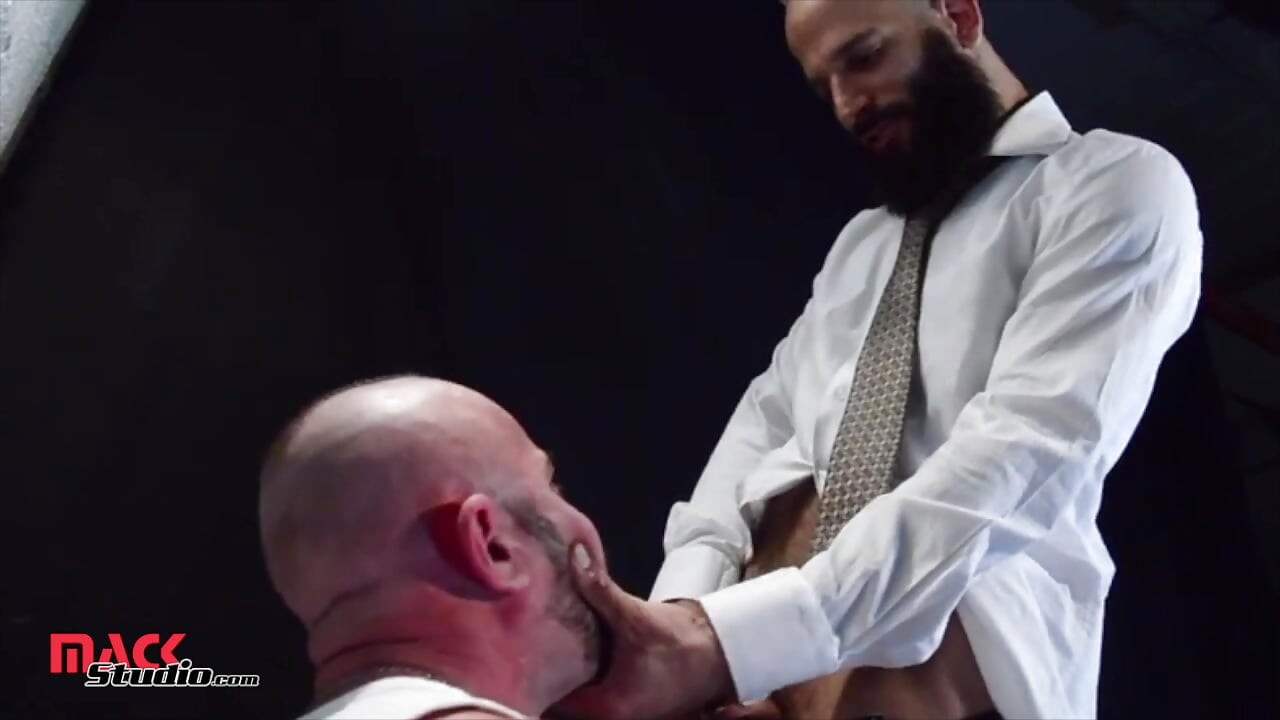 MackStudio.com - Bearded young guy in suit and tie fucks older man