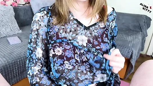 Böyle giyinmiş hiçbir yere gitmiyorsun! - Üvey kız kardeşe söyledi ama amcık verdi ve gitmesine izin verdim