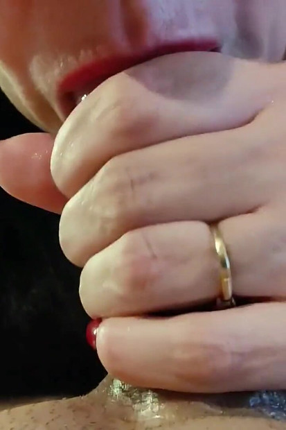 Nevjerojatna kompilacija svršavanja u usta, svršavanja, svršavanja i sperme po licu