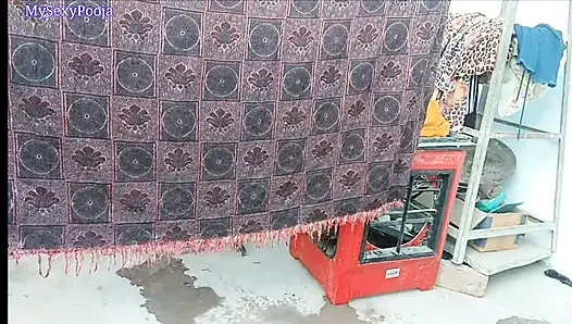 Desi Indian girl Pooja has amazing sex with a big cock. If I'm not satisfied with cock sex, I put a cucumber in my vagina (in Hi