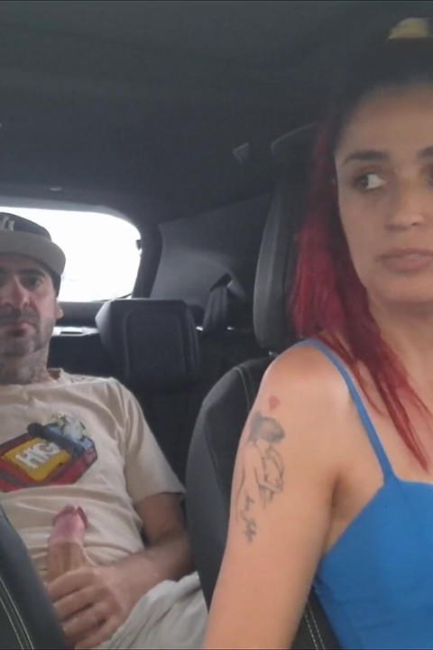 App Driver Fucks His Unknown Passenger!