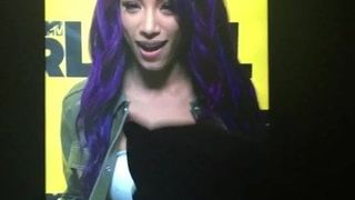 Bustin a nut en sasha banks (cum tributo)