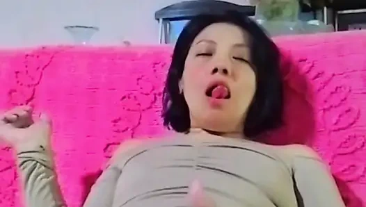 Willst du eine heiße sekretärin sehen? Genießen sie dulceivanka