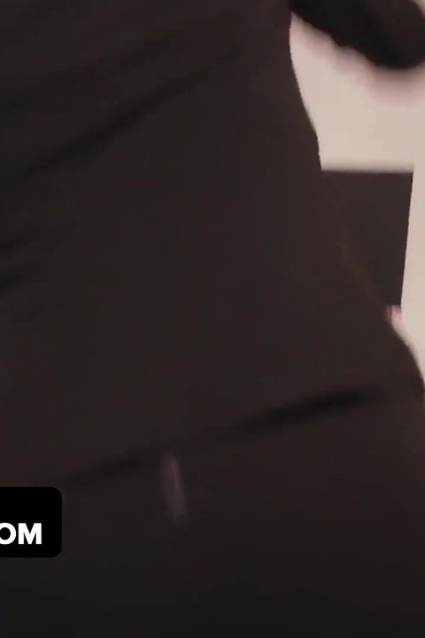 Compilación de sexo en la oficina - milfs tetonas tomando polla entre reuniones