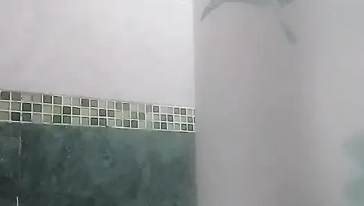 Raven heart menunggumu di kamar mandi