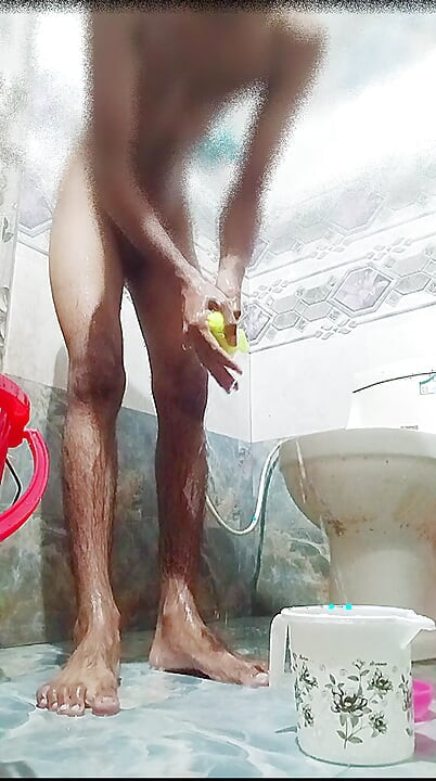 Banyo yapıyorum