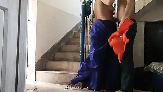 Пришла расстаться с соседом