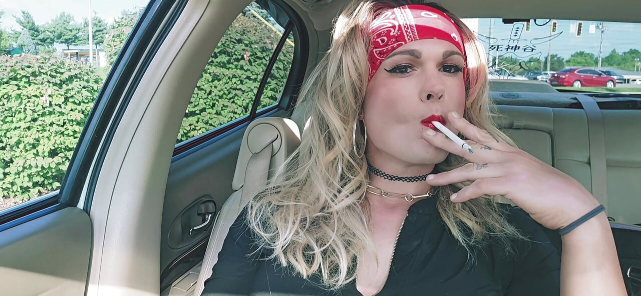Kylie Babes pali fetysz gra samochodowa