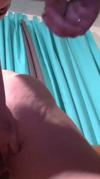 He get fucked by 2 Curvy Woman | Clip 3