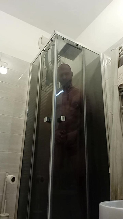 Cum shower