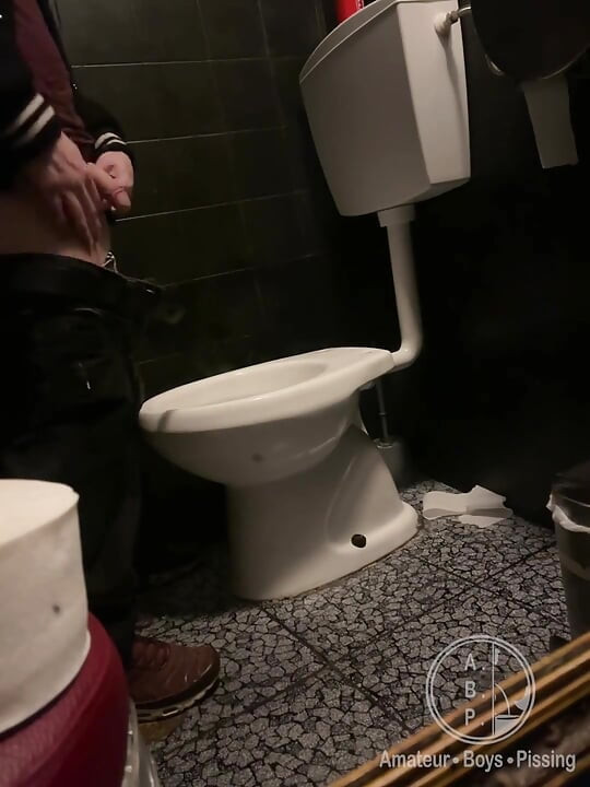 Amateur Straight Boy Caught Peeing in a Bar Restroom