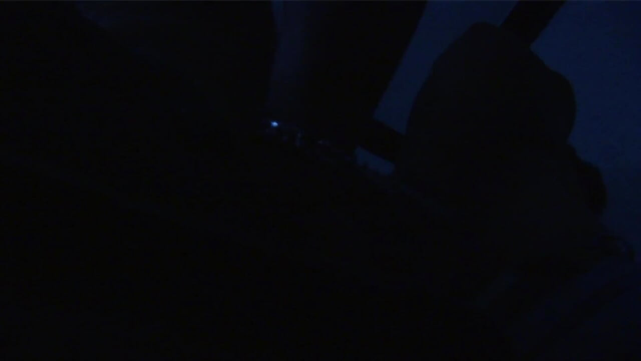 Mia, latina ladyboy uči užitku pokornosti