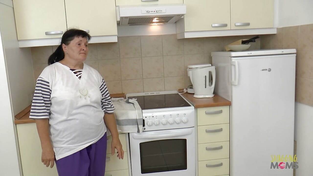 The bbw milf in the kitchen was very eager to be ass licking his booty
