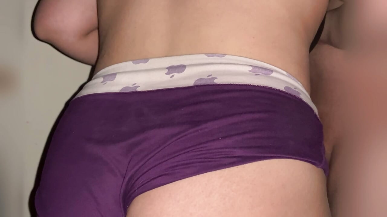 Fucking Japanese stepmom big Ass like a good stepson and best cum is good gift from her