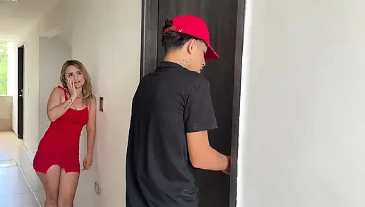 My neighbor takes advantage and asks me for anal sex for an exchange of favors and ends up me nice until I cum