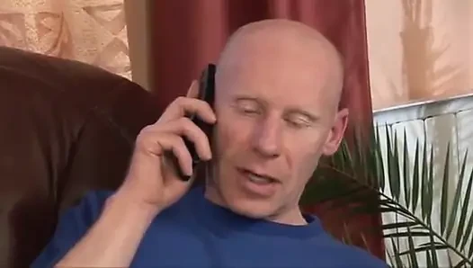 Mature pussy needs an orgasm