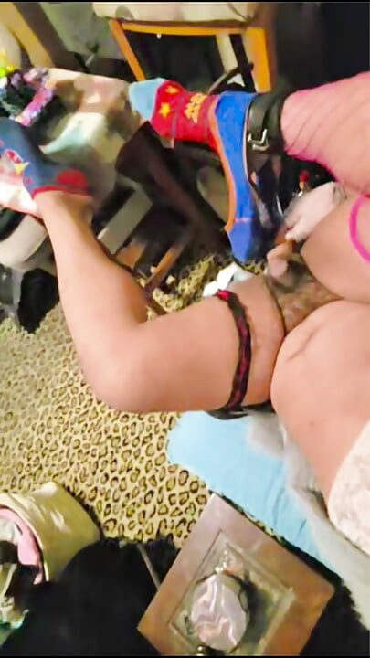 mindlessly squirting like a girl..