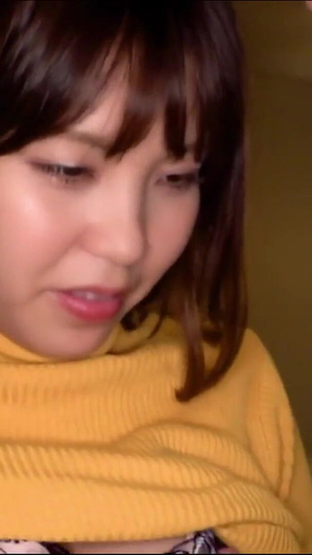 Érzelmes pillanat a "College Student Group Home Videos (2)" című filmből