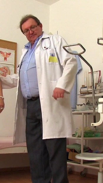 Unforgettable moment from "Naked mature woman secretly filmed by freaky doctor"