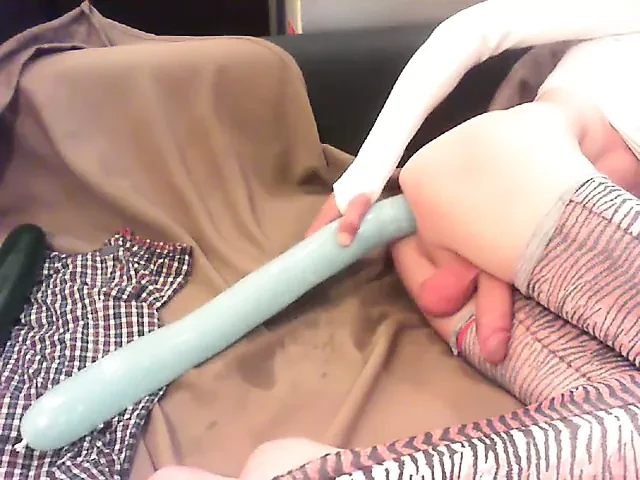 hot cd fucks monster dildo