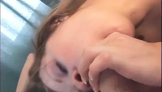 Reife MILf in sperma nach hardcore-ritt durchnässt