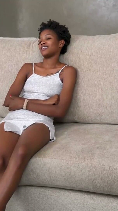 I made this SKINNY BLACK TEEN choose between LA and her BOYFRIEND... easy choice - AfricanCasting | Clip 1