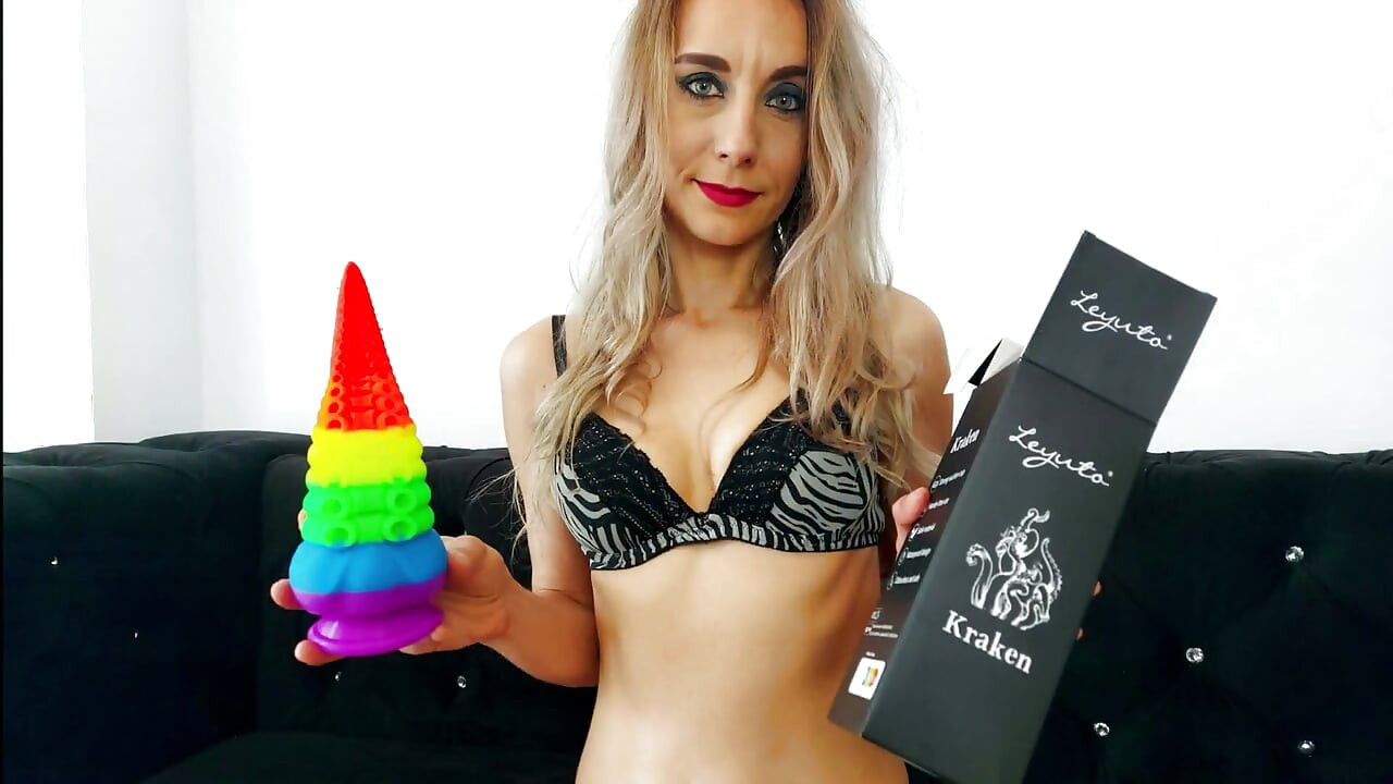 Recenzie cu jucăria sexuală a lui Naughty Adeline pentru Kraken de la Leyuto