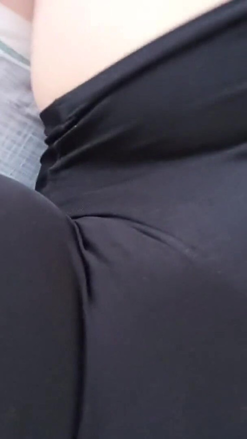 My best friend invited me to touch her pussy in the leggings she was wearing | Clip 1