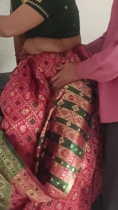 Desi maal ko ghar pe bulakar choda clear Hindi audio | Clip 2