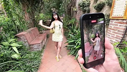 Застуканный в фотосессии в месте заканчивается рискованным минетом с моим фотографом.