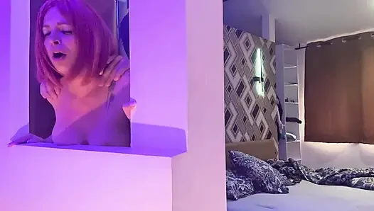 Seksi MILF Oğlunun En İyi Arkadaşıyla Yatıyor (kondomsuz)