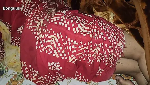 Stepmom giving me Handjob then I Cum inside her Mature Pussy