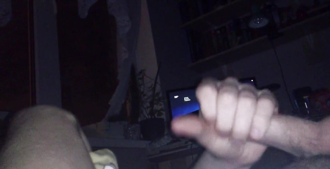 Nešto novo danas! Ovaj put V i svršava!