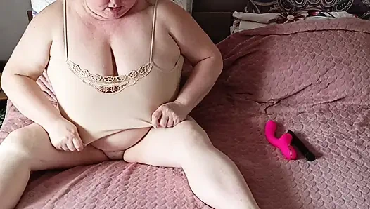 Memek tebal, pantat, dan toket besar gemuk #23