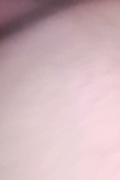 趁老公在床上和他的朋友出轨