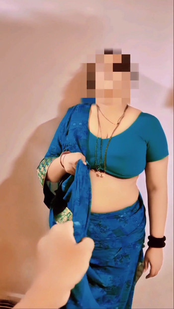 La moglie di marathi fa sesso con un giovane ragazzo quando suo marito va in ufficio | Clip 1