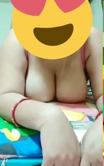 Mi tetona bhabhi no puede dejar de disparar su perrito