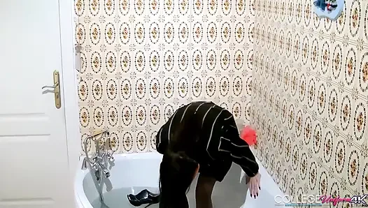 In the Bath Featuring Sophia Smith