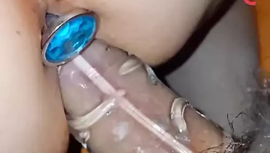 Moglie scopa con guaina  ( wife fucked with phallic sheath)