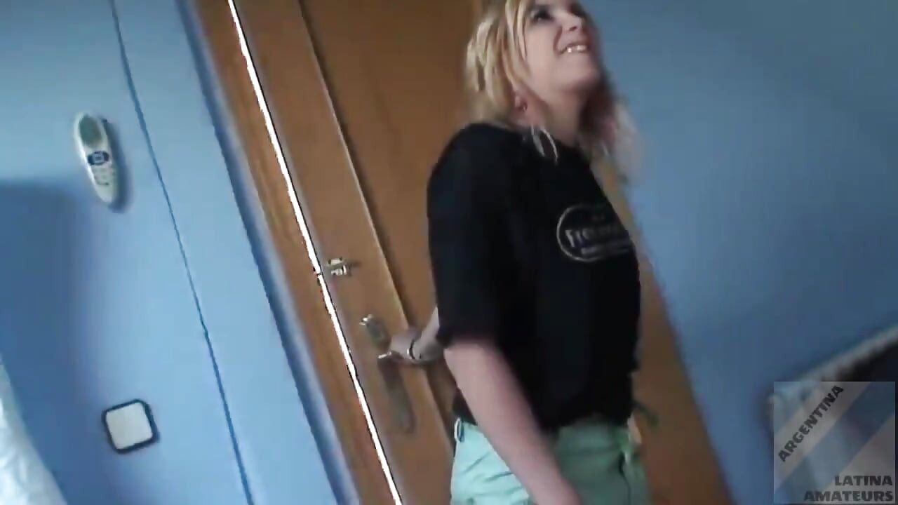 Blonda latino sexy Lorena Pizdă șarjă de spermă și ejaculare facială